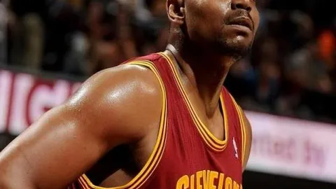 法甲U21新星身价排行榜：内维斯独占鳌头，1.1亿欧元领跑，杜埃紧随其后，9000万欧元紧咬后尘！